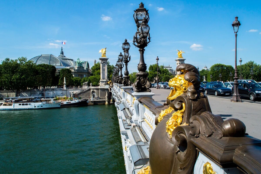 Обзорная пешеходная экскурсия по Парижу