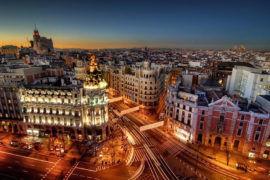 Вид на ночную Барселону