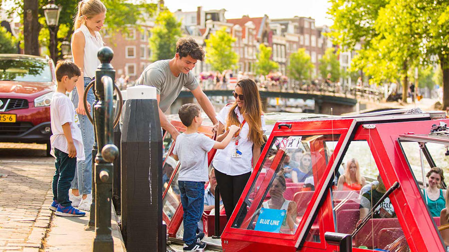 Лодки Hop On Hop Off в Амстердаме