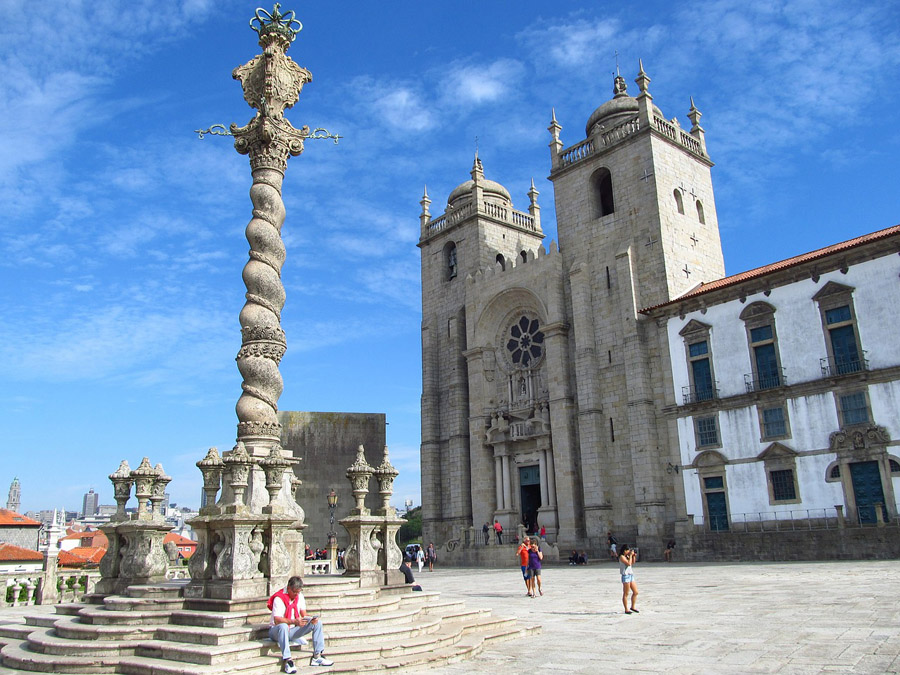 Кафедральный собор в Порту